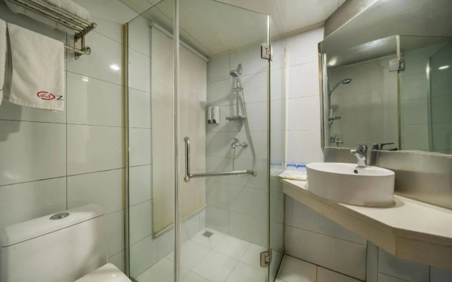 Qianshan Zhong'an Express Hotel