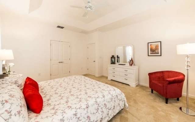 Private Beautiful Furnished ! 5 Bedroom Home