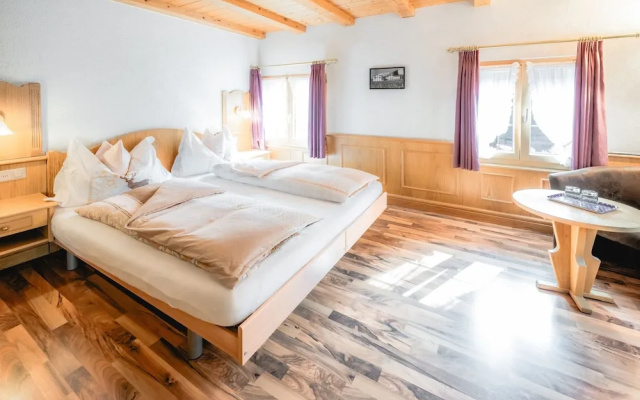 Hotel Alpina
