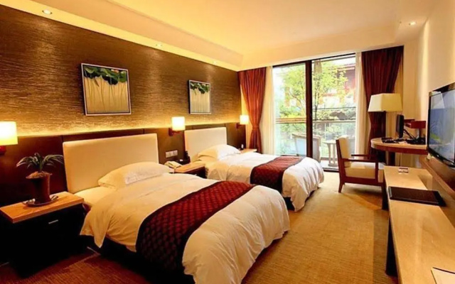 Huifeng Hotel