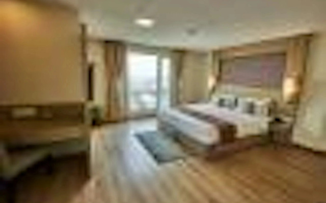 Hotel Crowne Imperial