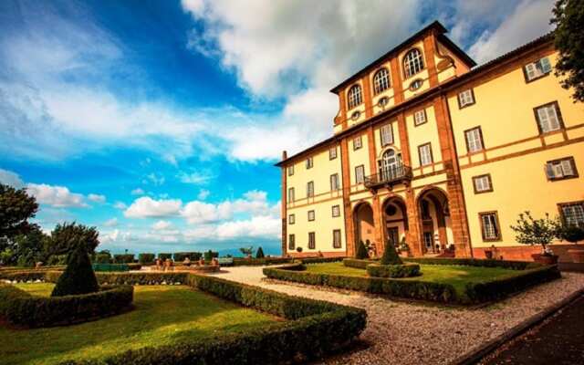 Отель Villa Tuscolana Park Hotel Италия, Фраскати - отзывы, цены и фото номеров - забронировать отель Villa Tuscolana Park Hotel онлайн вид на фасад