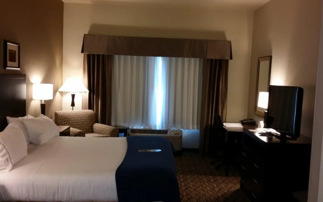 Holiday Inn Express & Suites Deming Mimbres Valley