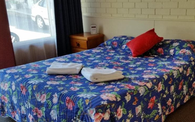 Mayfield Motel