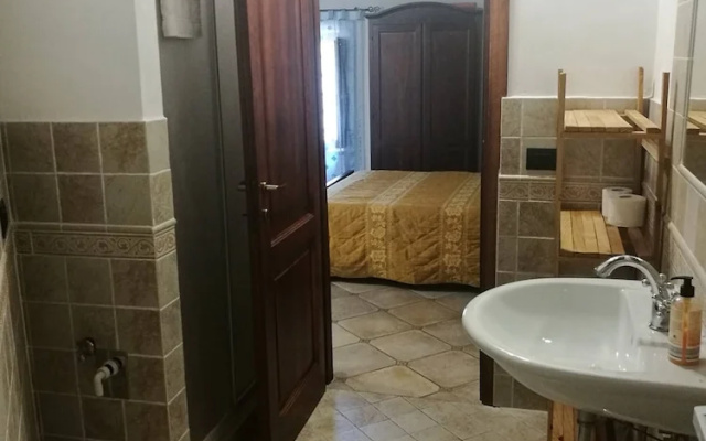 Whole Country House With 48 Beds Into 8 Apartmans