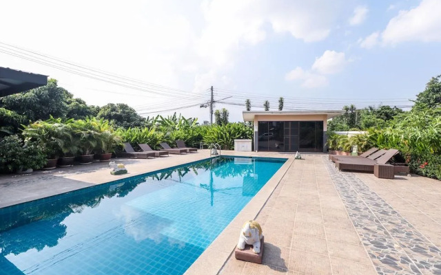 Oyo 361 Relax Garden House