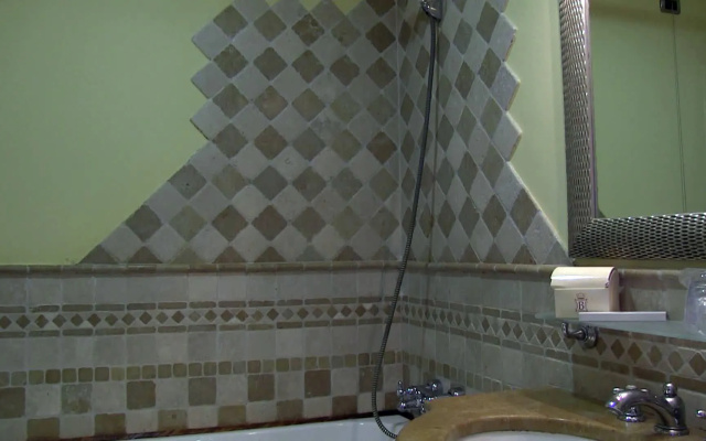 Hotel Tritone