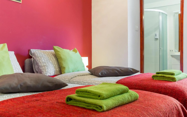 Top Center Apartment