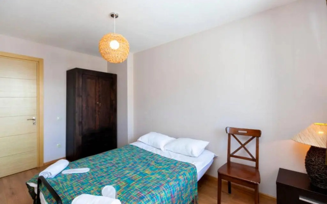 Bright And Cozy 2Br Apt. W Balcony In Gudauri
