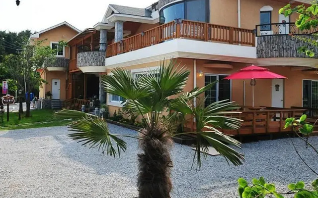 Bijou pension