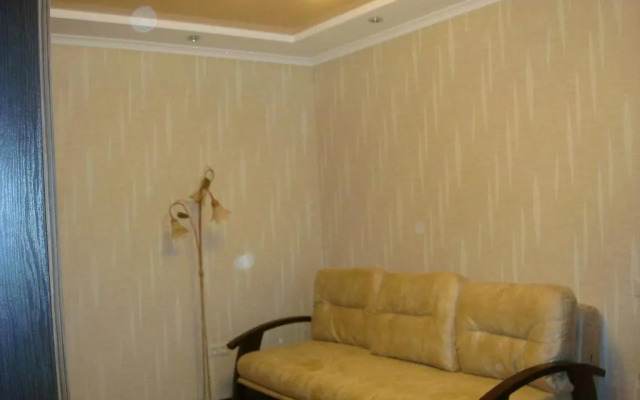 Apartment on Privokzalnaya 2/1