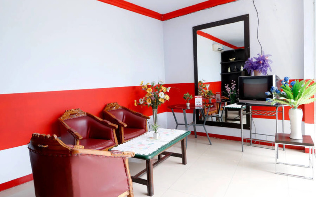 RedDoorz Plus @ Samratulangi Manado