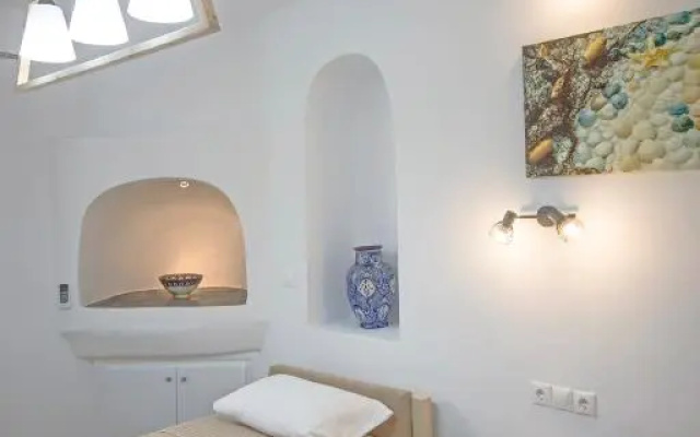 Ioanna S House