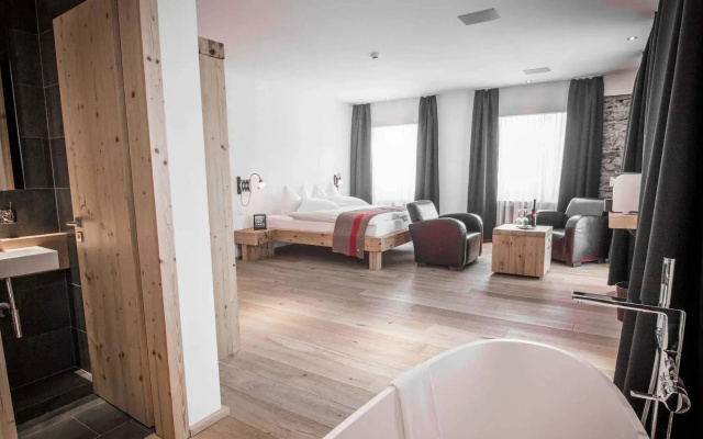 The Dom Hotel - The Dom Collection