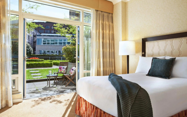 Fairmont Waterfront