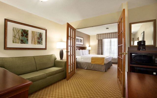 Country Inn & Suites by Radisson, Maumee - Toledo