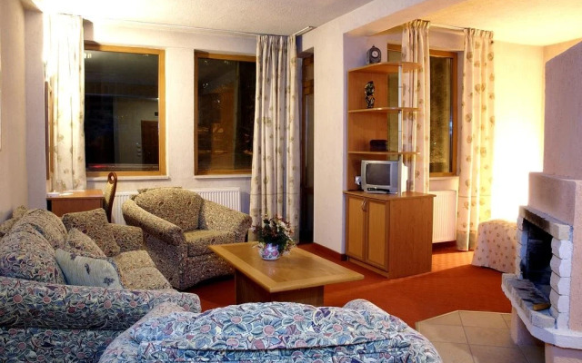Plaza Family Hotel