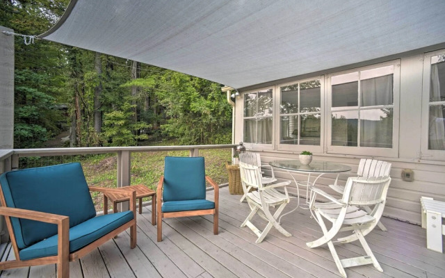 Cozy Stockbridge Cabin - Walk to Beach & Lake!