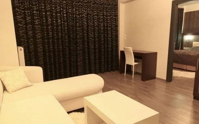 Samarina Resort