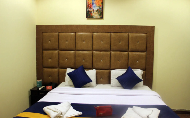 Asees Inn Hotel