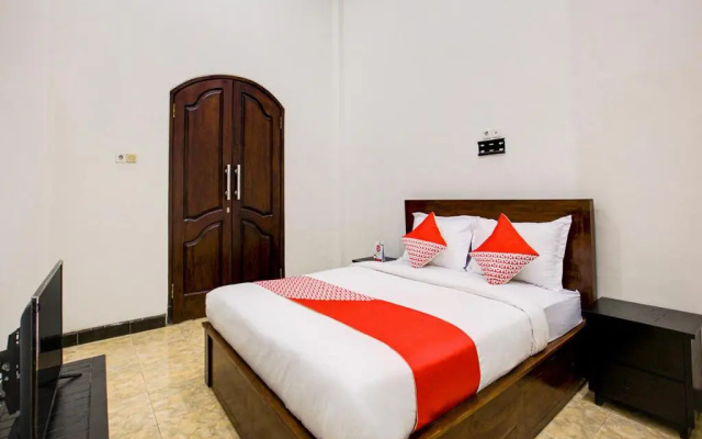 Oyo 2300 Ansori Homestay Syariah