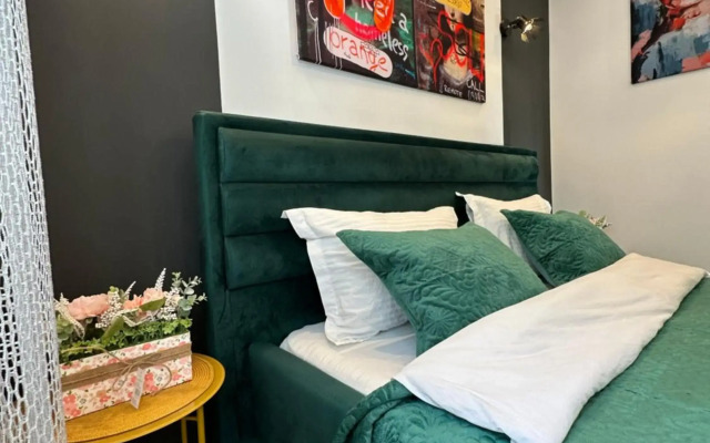 Anna Lux Apartment