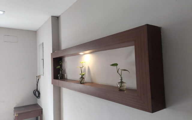 Cedar Hotels