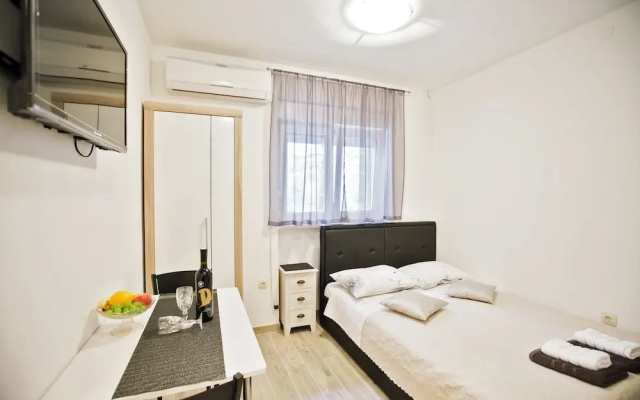 Vukovarska studio apartment