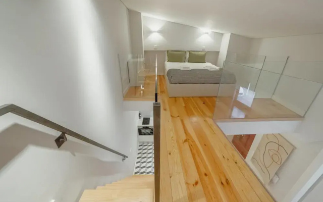 Downtown Amazing Duplex by Vacationy