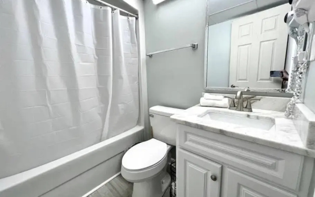 *FRESH NEW OCEANFRONT*Pool*KING Bed*OMG VIEW*Approved Dogs*F22-4