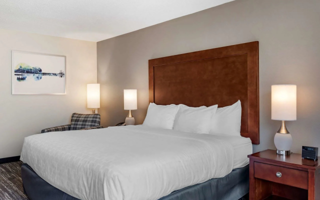 Clarion Inn