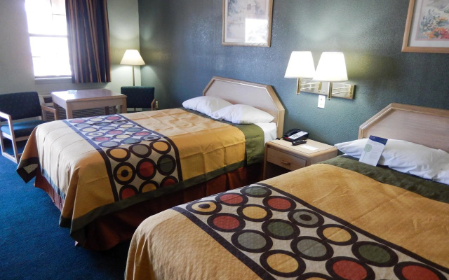 Motel 6 Marshall, TX