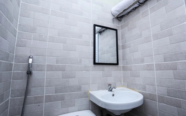 Safara Guesthouse Syariah by Oyo Rooms