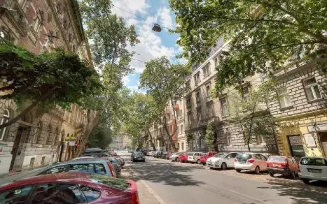 Little Americas Westend Residence Apts