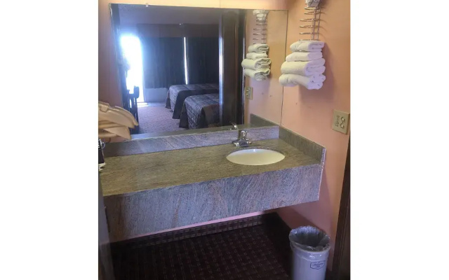 Regency Inn