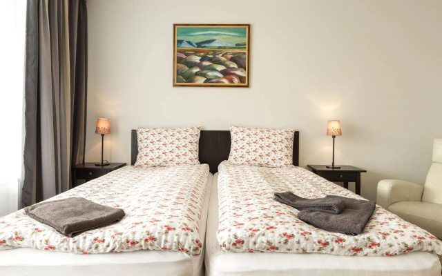 Guesthouse Garun, Skolavellir