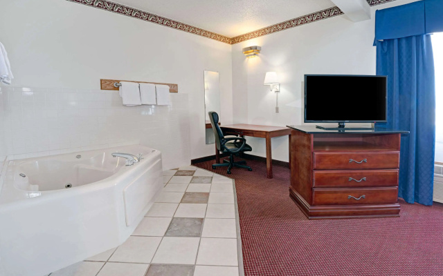 Days Inn by Wyndham Laramie
