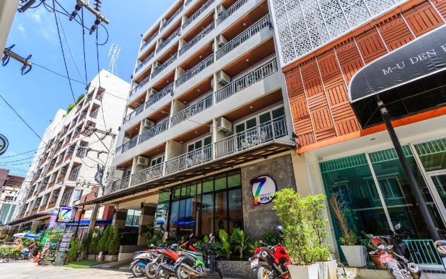 7Q Bangla Hotel in Kathu, Thailand from 40$, photos, reviews - zenhotels.com hotel front