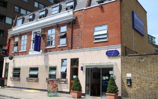 Eurotraveller Hotel- Express (Elephant & Castle) вид на фасад