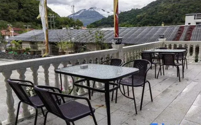 Heishui Banshandu·Yueyin Hotel