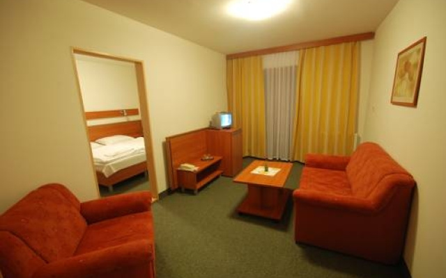 Hotel Jantár