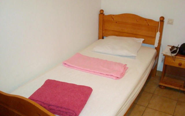 House With 3 Bedrooms in Agde, With Enclosed Garden