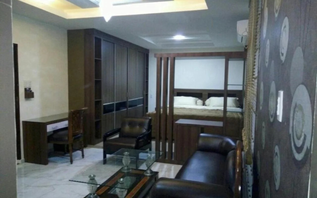 Lewi House