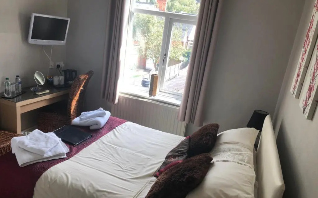 Carlton Guest House