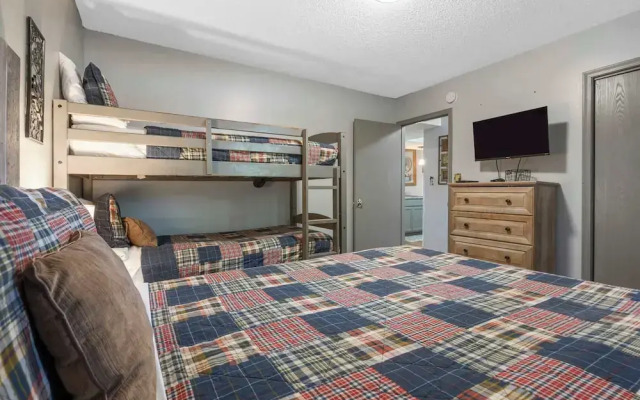 Black Bear Lodge - 1 Mile From Silver Dollar City