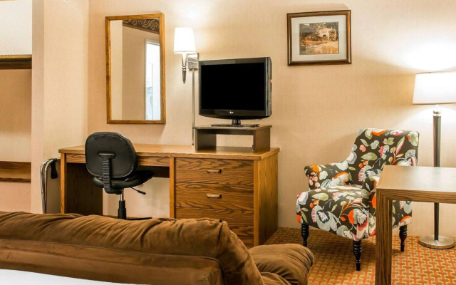 Quality Inn Saint Ignace I-75