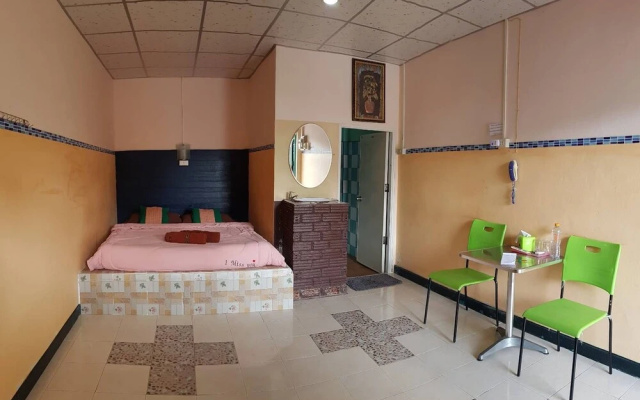 Ingpha Room for rent