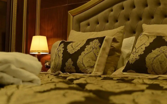 Отель Joyy Hotel & Spa
