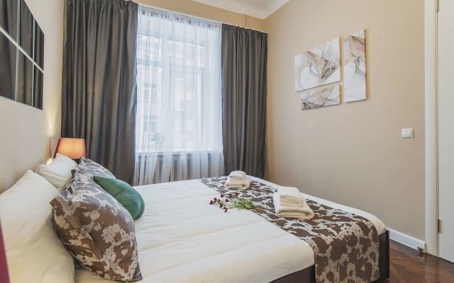 Апартаменты GM Apartment near historic center of Moscow комната для гостей