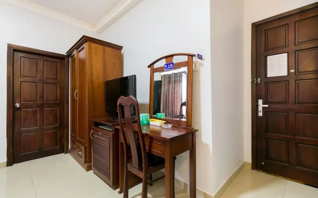 OYO 500 A Loc Hotel